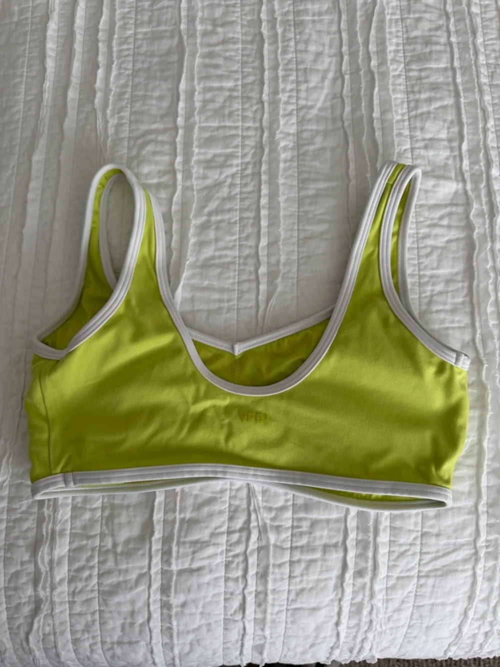 YPB studioFLEX Sports Bra in wild lime - Picture 4 of 4
